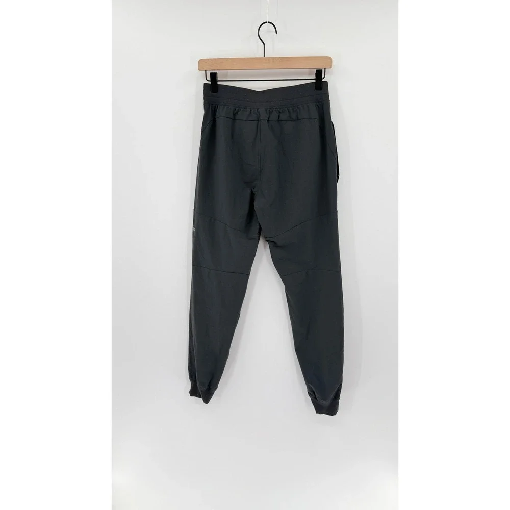 Alo Yoga Explorer Jogger Pants S Technical Grey Athleisure Activewear Stretch